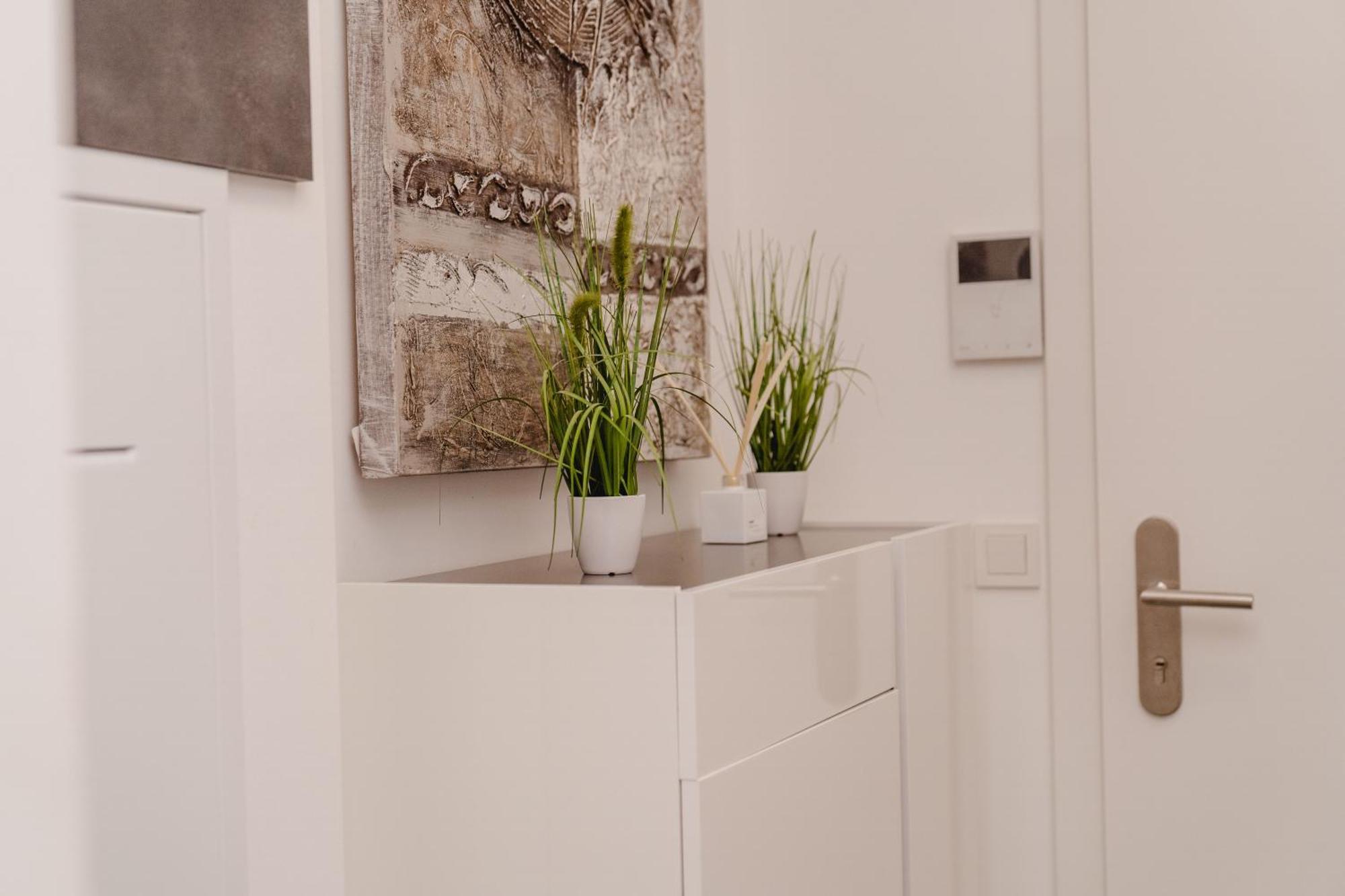 10 Minutes To The Center, 2 Minutes To The Metro Apartment Wien Ngoại thất bức ảnh